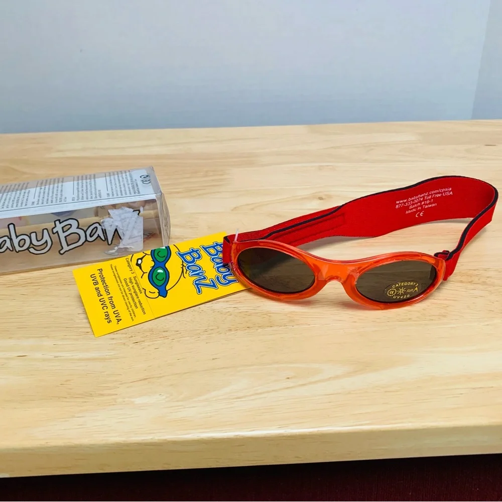 BaBy BanZ Red or Brown 0-2 years sunglasses